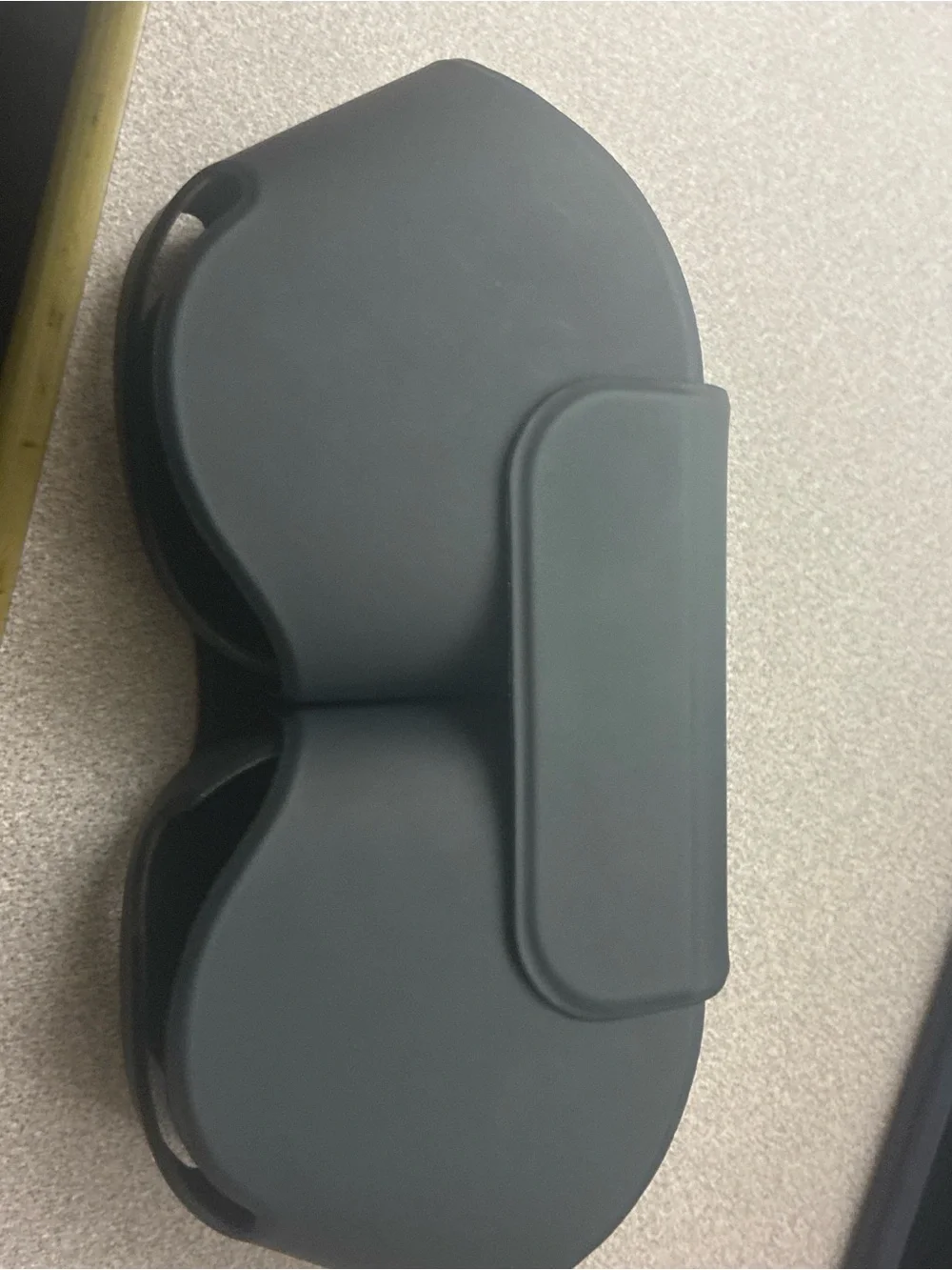 Airpod maxes - used